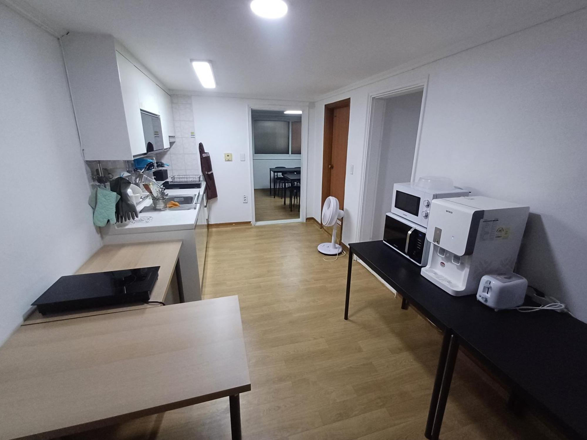 Ocean'S Guesthouse - Foreigners Only Seoul Exteriör bild