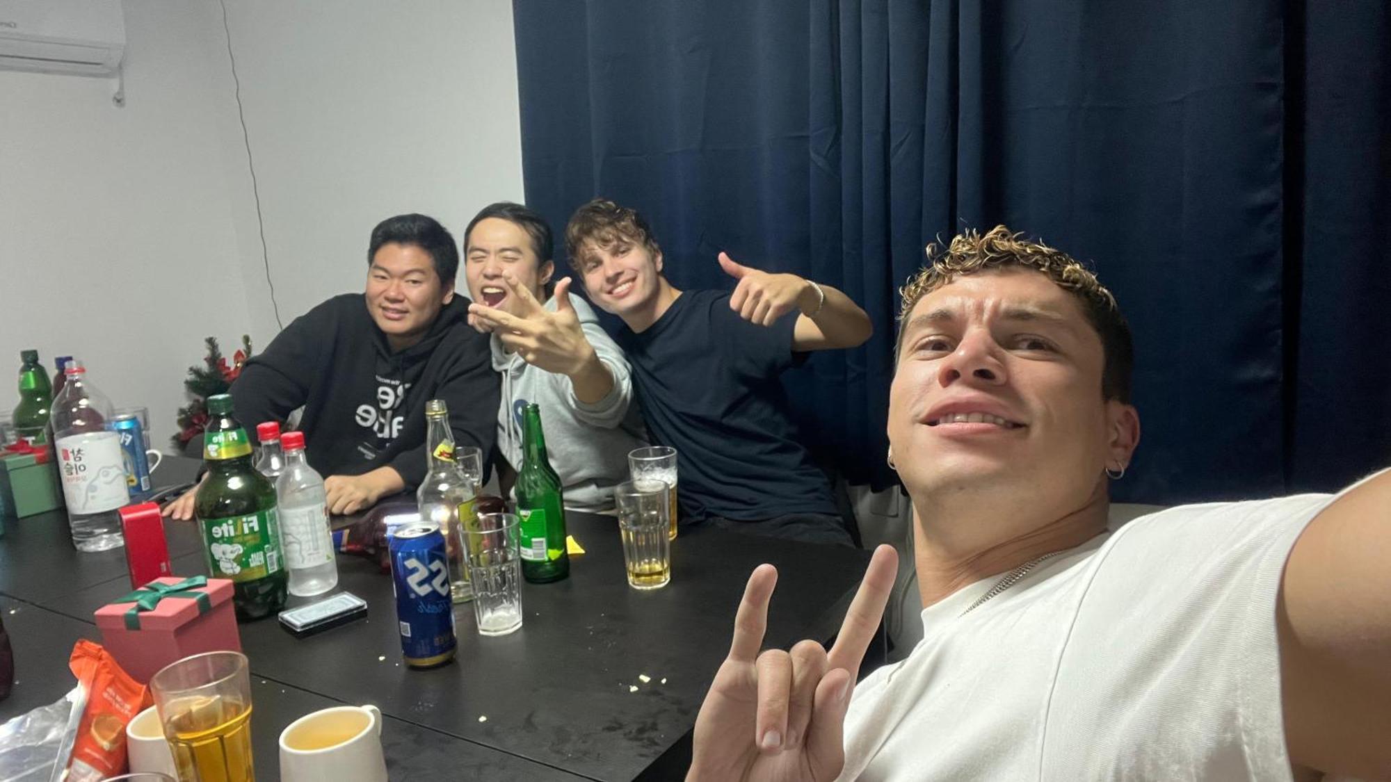 Ocean'S Guesthouse - Foreigners Only Seoul Exteriör bild