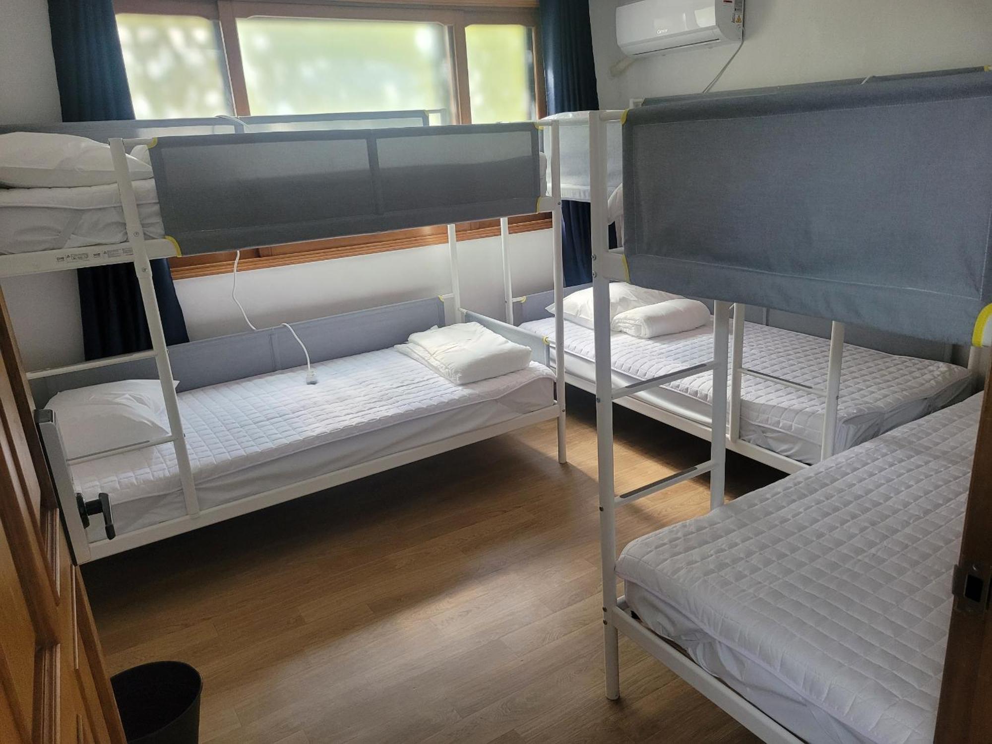 Ocean'S Guesthouse - Foreigners Only Seoul Exteriör bild