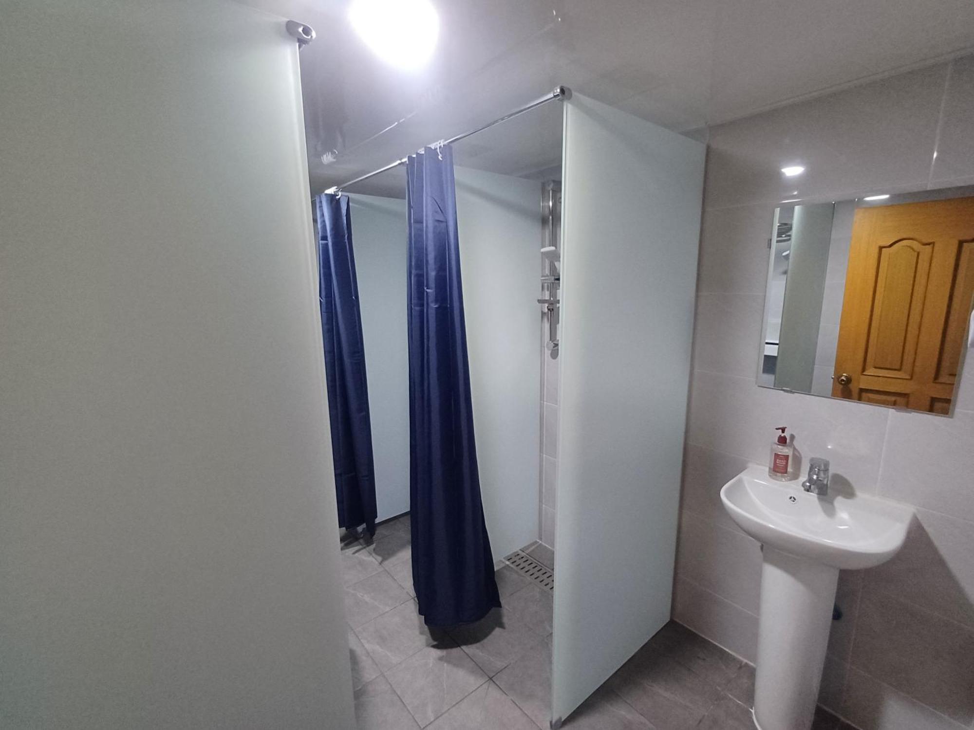 Ocean'S Guesthouse - Foreigners Only Seoul Exteriör bild